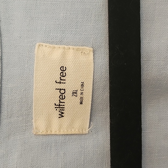 Aritzia Wilfred Free 2XL Blue Button Down Blouse - Picture 4 of 5